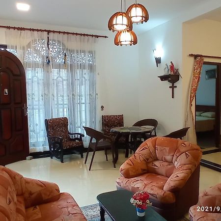 Arusha Guest House Negombo Exterior foto